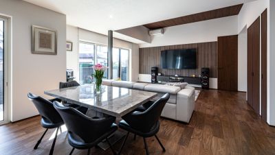 折り上げ天井が開放感を創る上品でモダンな平屋