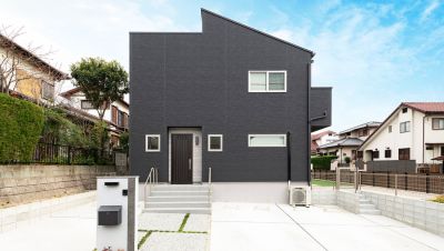 ライフスタイルに合わせた玄関動線が特徴的な家