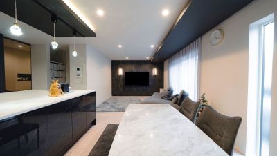 上質な非日常を日常に取り入れた、ホテルライクな平屋