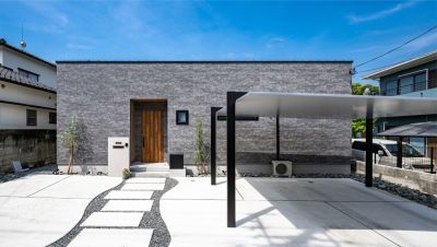 ベージュのインテリアで統一された北欧風の平屋