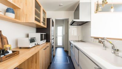 数々の無垢材の造作に囲まれたオンリーワンの家