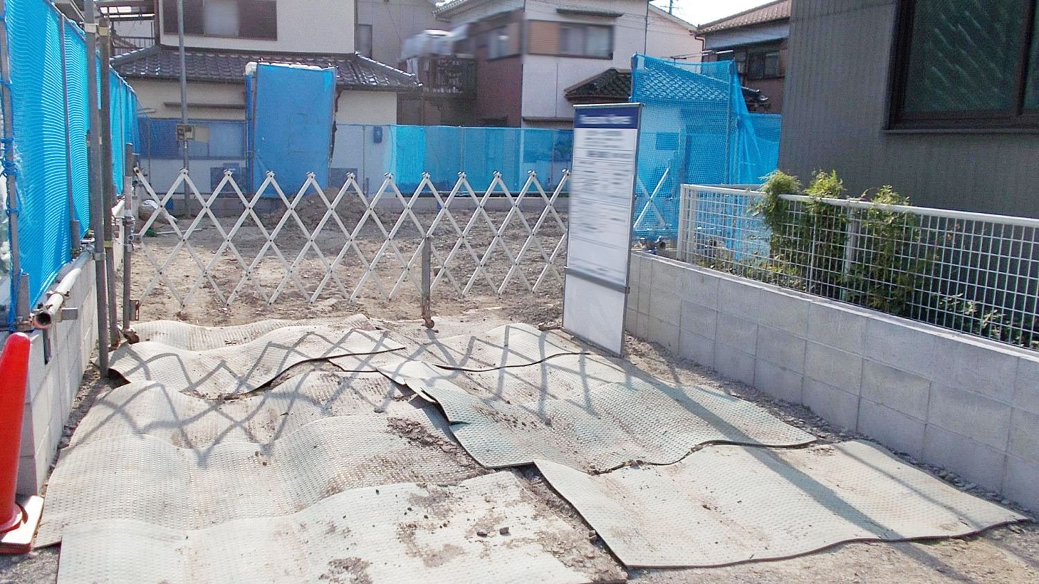 福岡で旗竿地の建て替えをおこなう注意点【メリットとデメリットを解説】