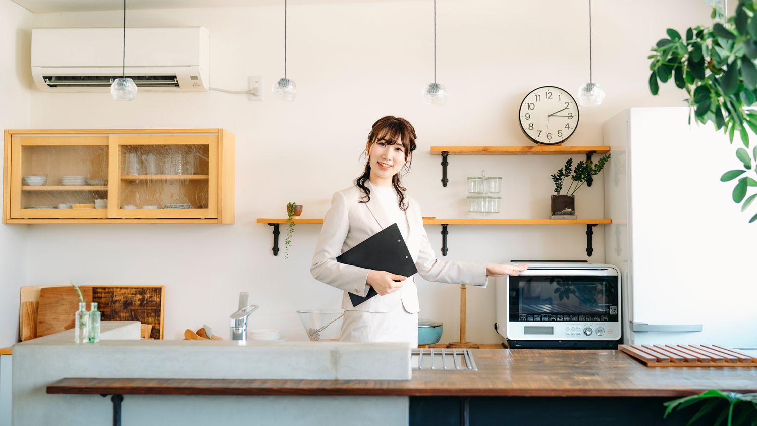 ハウスメーカーと工務店はどっちが安い？【それぞれの特徴や違いを解説】