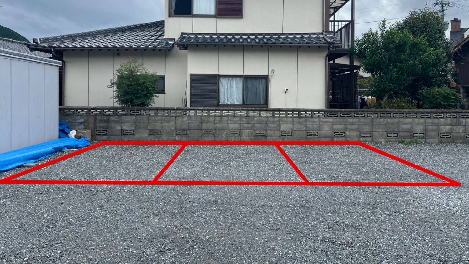 福津リノベモデルハウス駐車場2