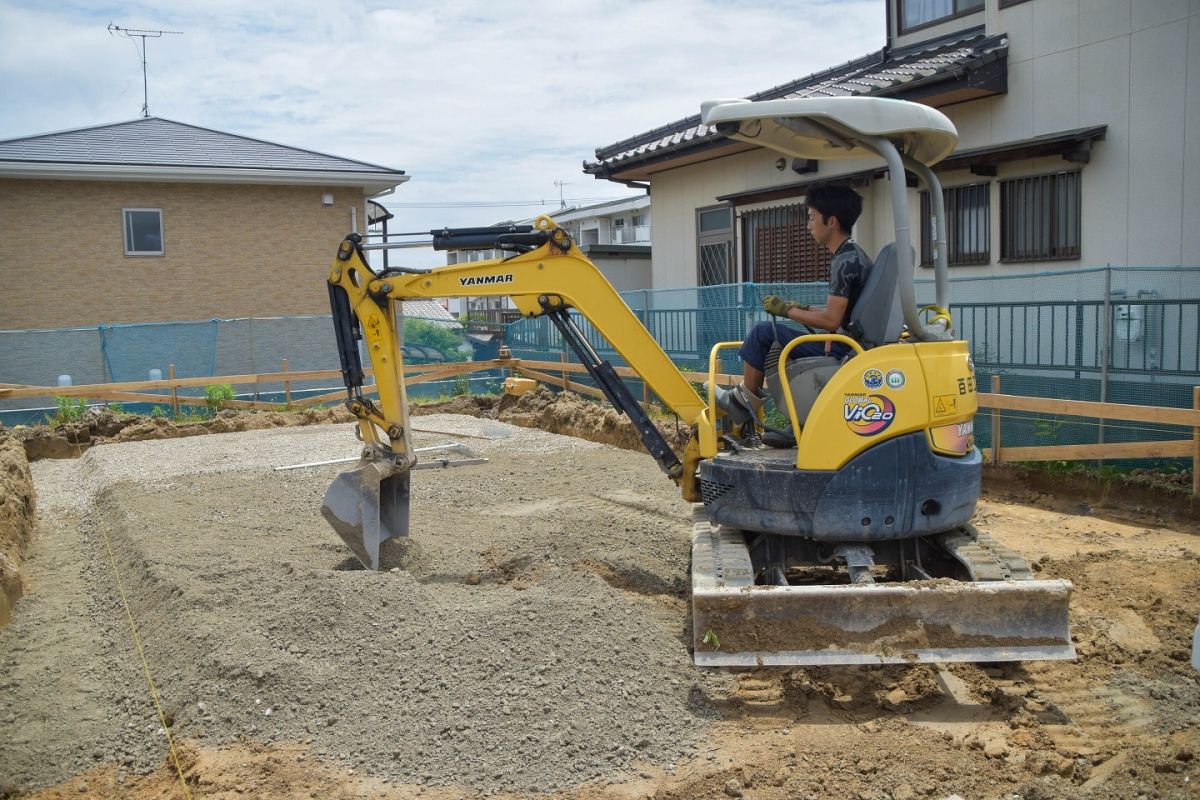 福岡県春日市12　注文住宅建築現場リポート②　～基礎工事・砕石転圧～