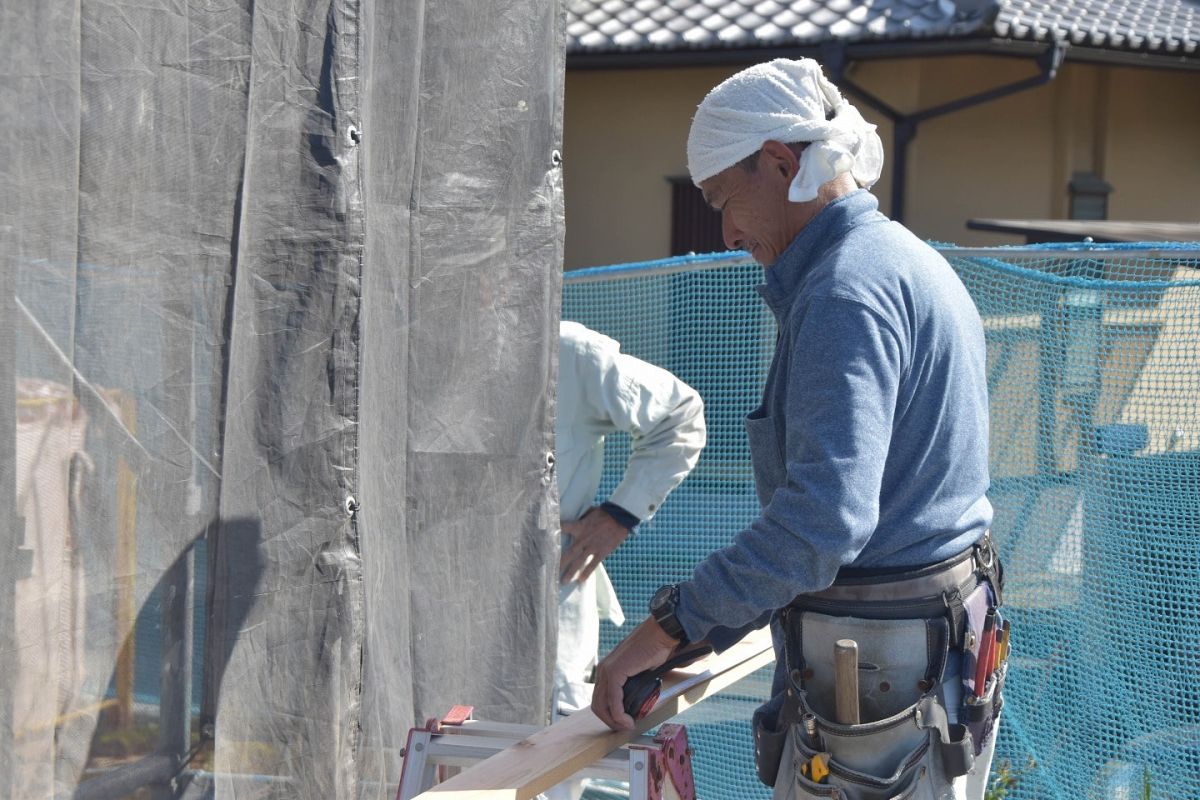 福岡県糟屋郡志免町06　注文住宅建築現場リポート⑥　～木工事・床材貼り～