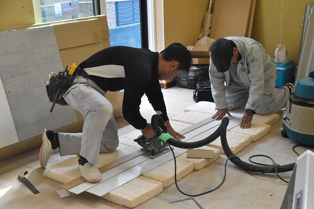 「福岡市博多区02」注文住宅現場リポート⑩【左官工事】【基礎巾木】