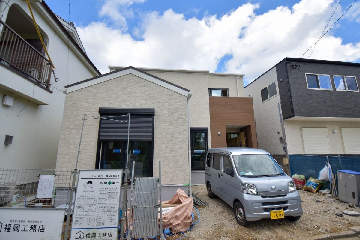 北九州市小倉北区01　注文住宅建築現場⑦　～内装工事・クロス貼り～