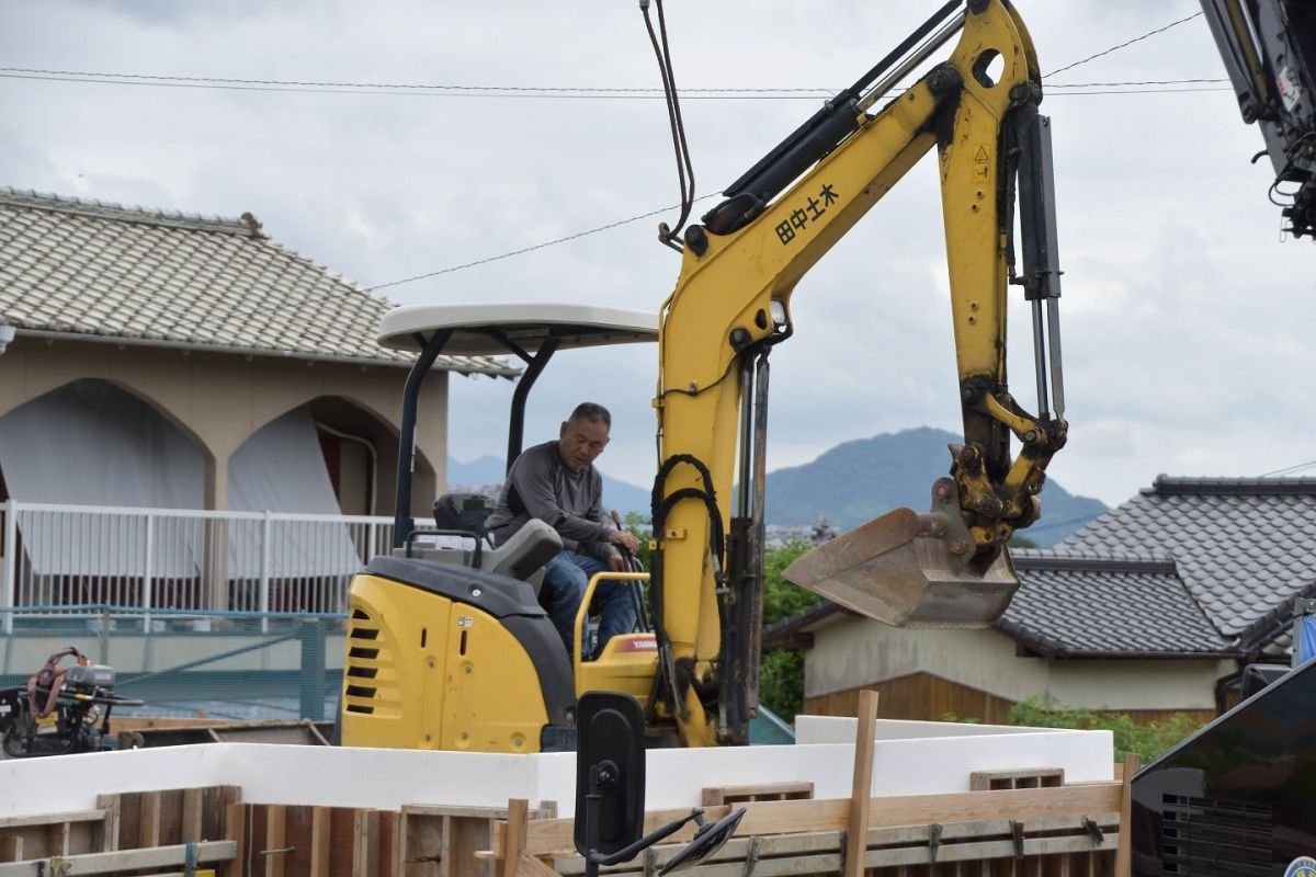 福岡県宗像市06　注文住宅建築現場リポート②　～基礎工事・根切～