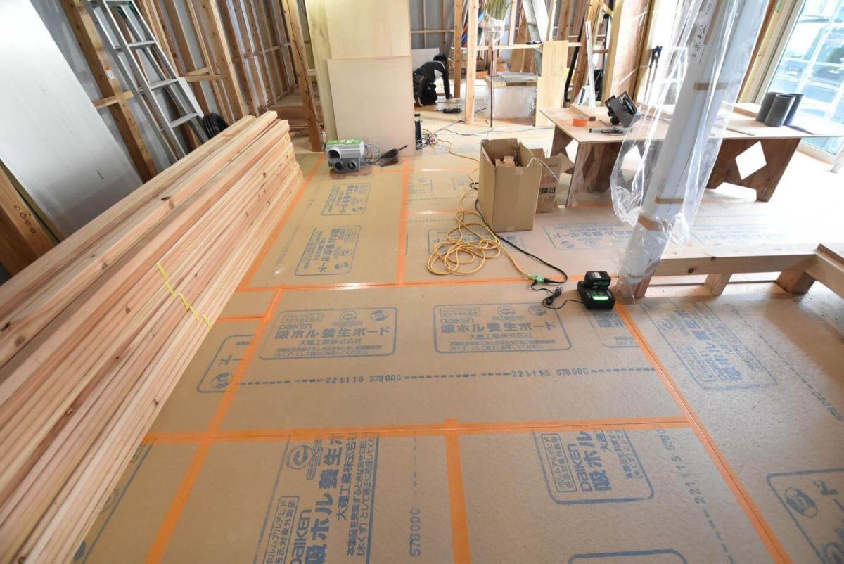 「糟屋郡志免町07」注文住宅現場リポート⑤【木工事】【床材】
