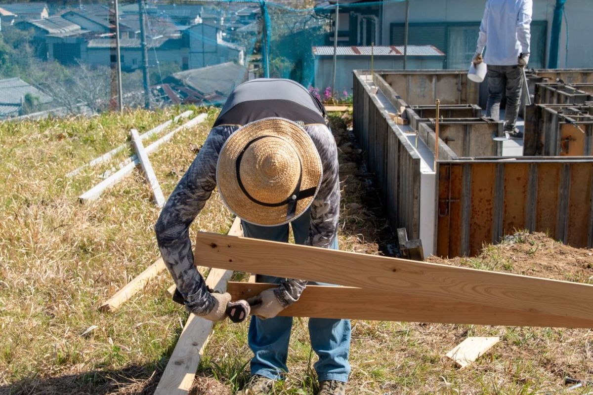 福岡県宮若市01　注文住宅建築現場リポート②　～基礎工事・型枠解体～