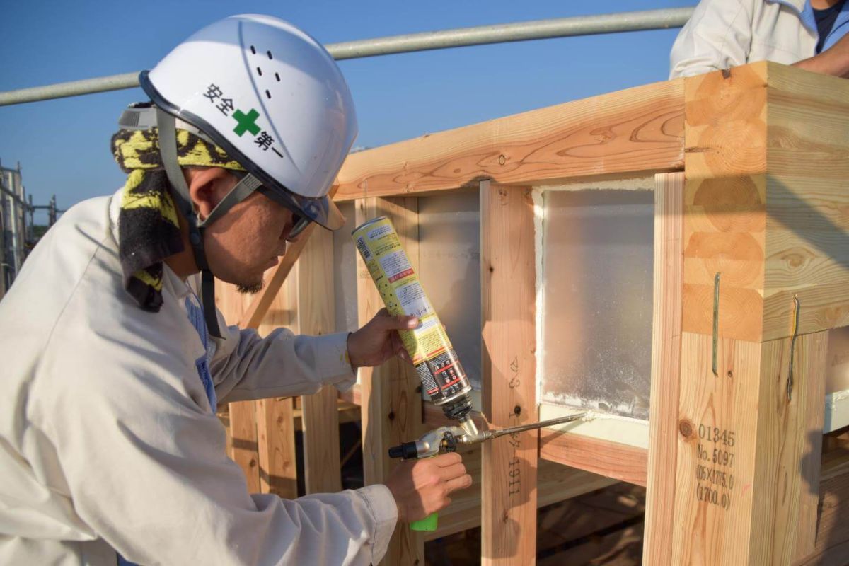 福岡県福岡市東区11　注文住宅建築現場リポート⑤　～上棟式２日目・午後〜