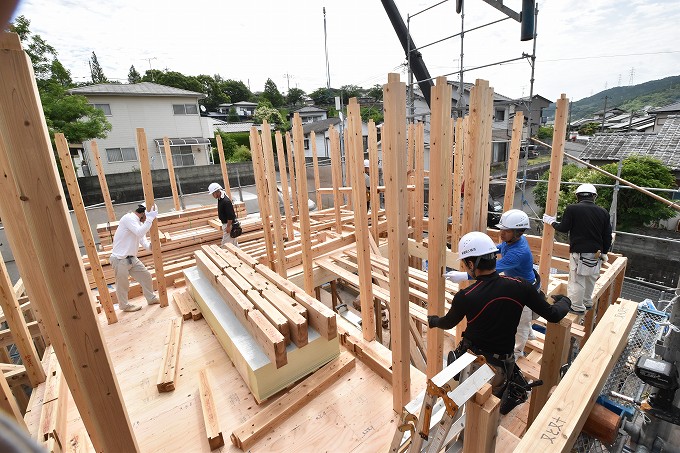 福岡県糟屋郡宇美町02　注文住宅建築現場リポート⑤　～上棟式～