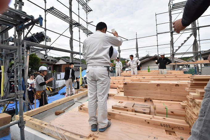 福岡県糟屋郡宇美町02　注文住宅建築現場リポート⑤　～上棟式～