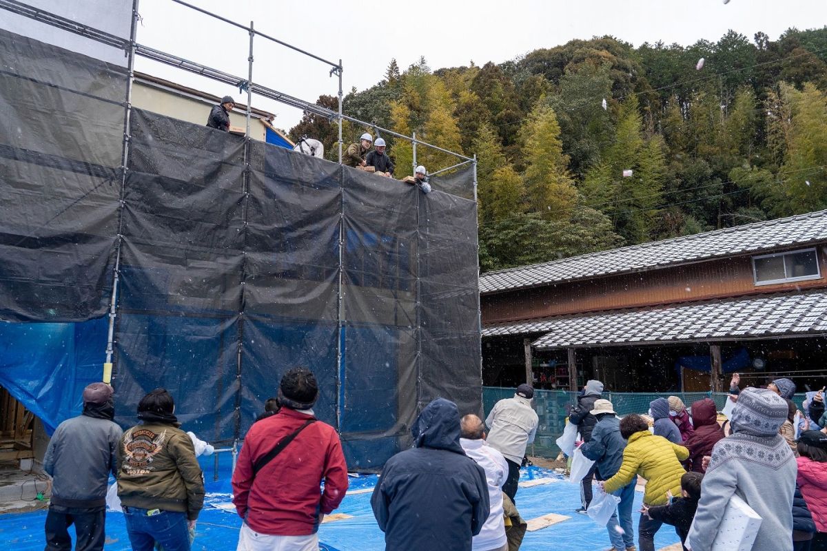 福岡県福岡市早良区12　注文住宅建築現場リポート③　～上棟式・餅まき～