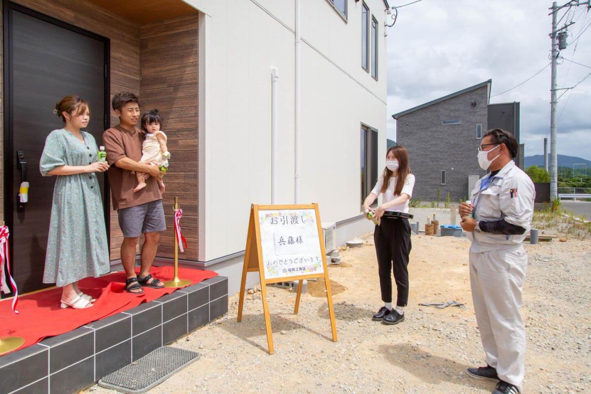 福岡県飯塚市有安字鳥羽01　注文住宅建築現場リポート⑧　～お引き渡し式～