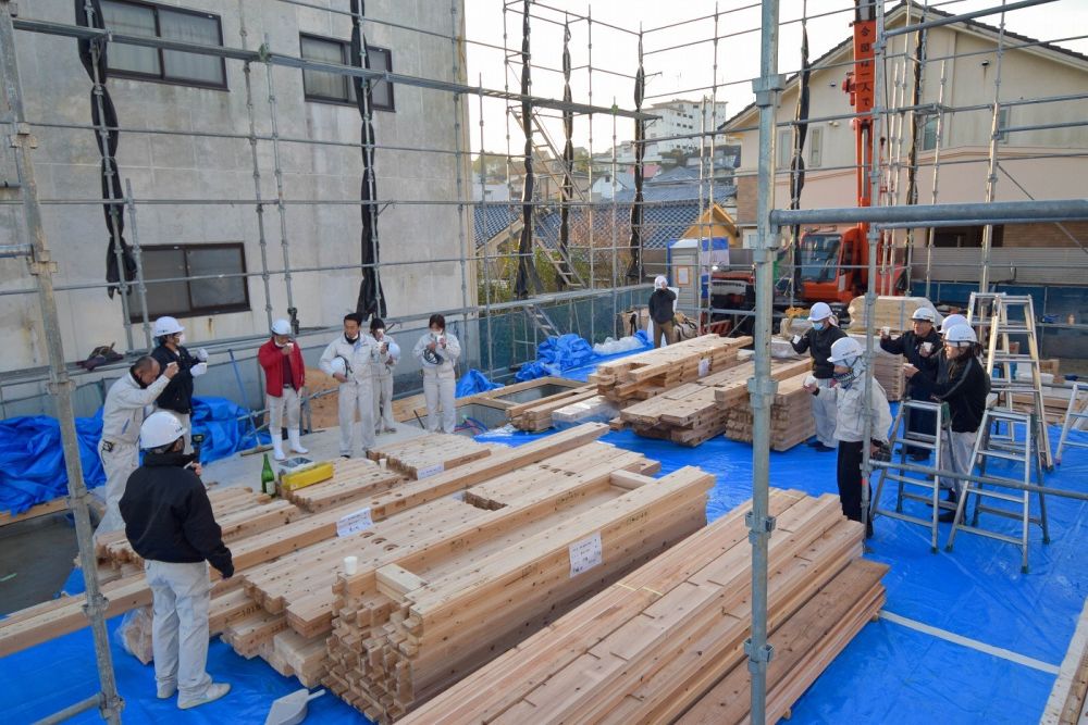 福岡市南区市崎01 注文住宅建築現場リポート②　～祝・上棟式1日目～