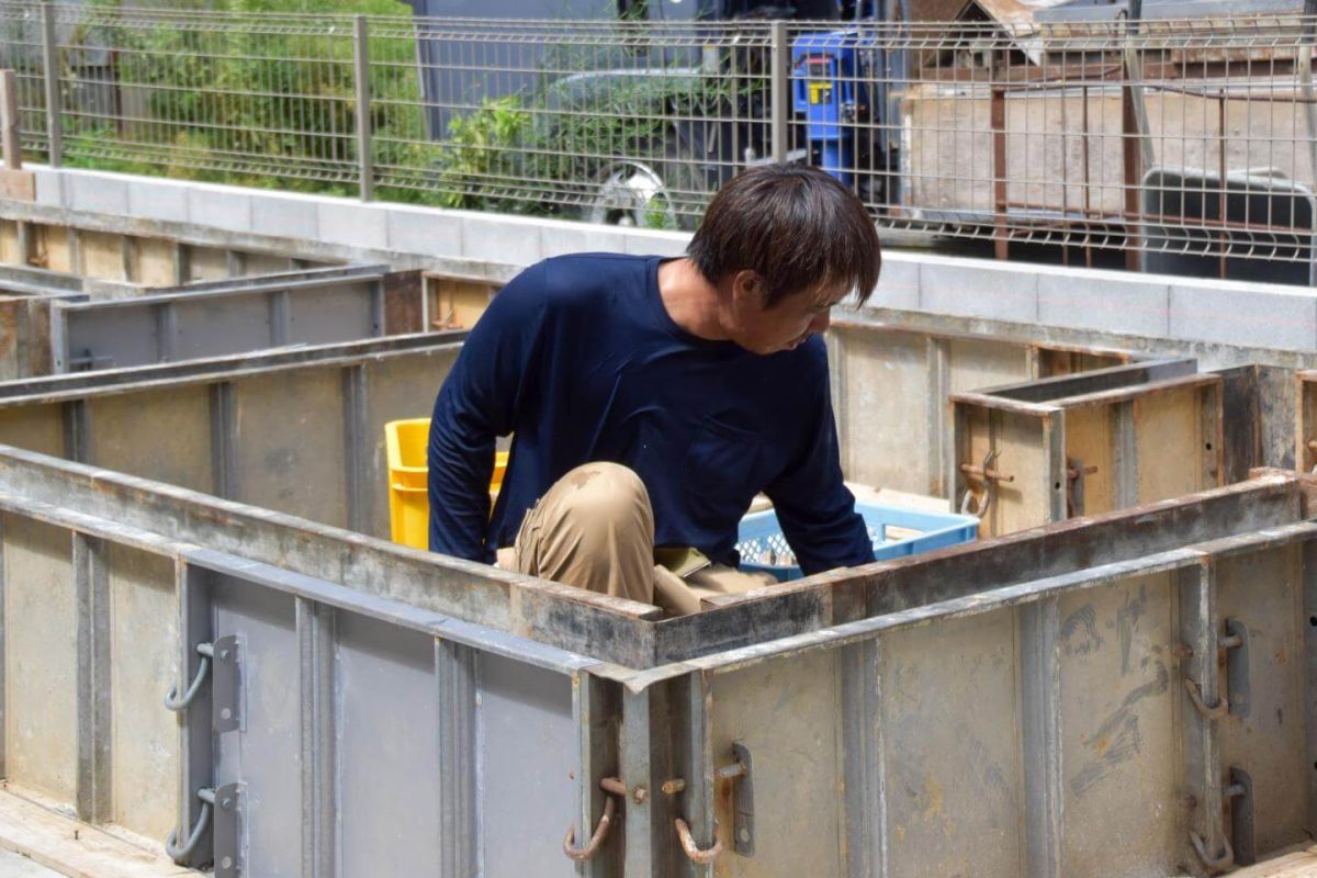 福岡県福岡市中央区04　注文住宅建築現場リポート②　～基礎工事・型枠取り付け〜