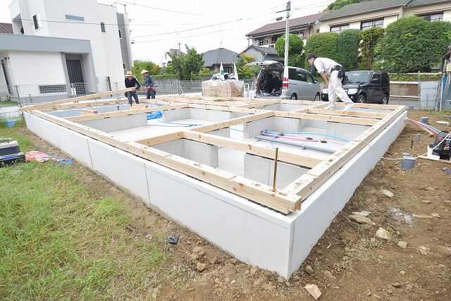 福岡市東区06　注文住宅建築現場リポート③　～土台敷～