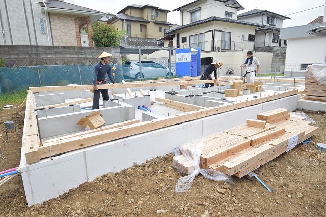 福岡市東区06　注文住宅建築現場リポート③　～土台敷～