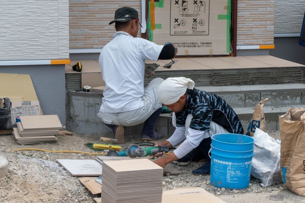 福岡県糸島市二丈深江01　注文住宅建築現場リポート⑩　～タイル工事・タイル施工～