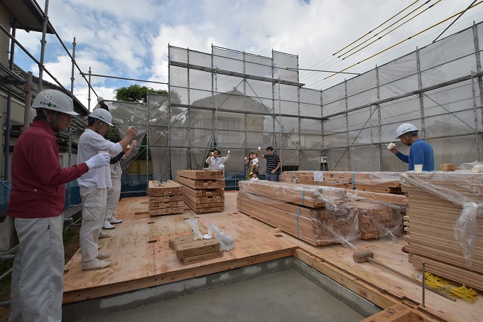 福岡県那珂川市04　注文住宅建築現場リポート⑤　～上棟式～