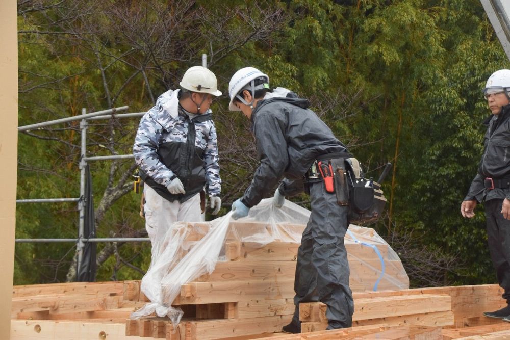 福岡市早良区07　注文住宅建築現場リポート⑤　～上棟式～