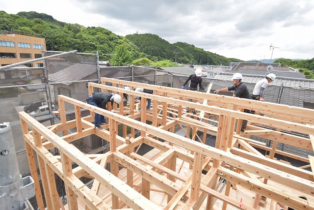 福岡県太宰府市04　注文住宅建築現場リポート⑤　～上棟式～