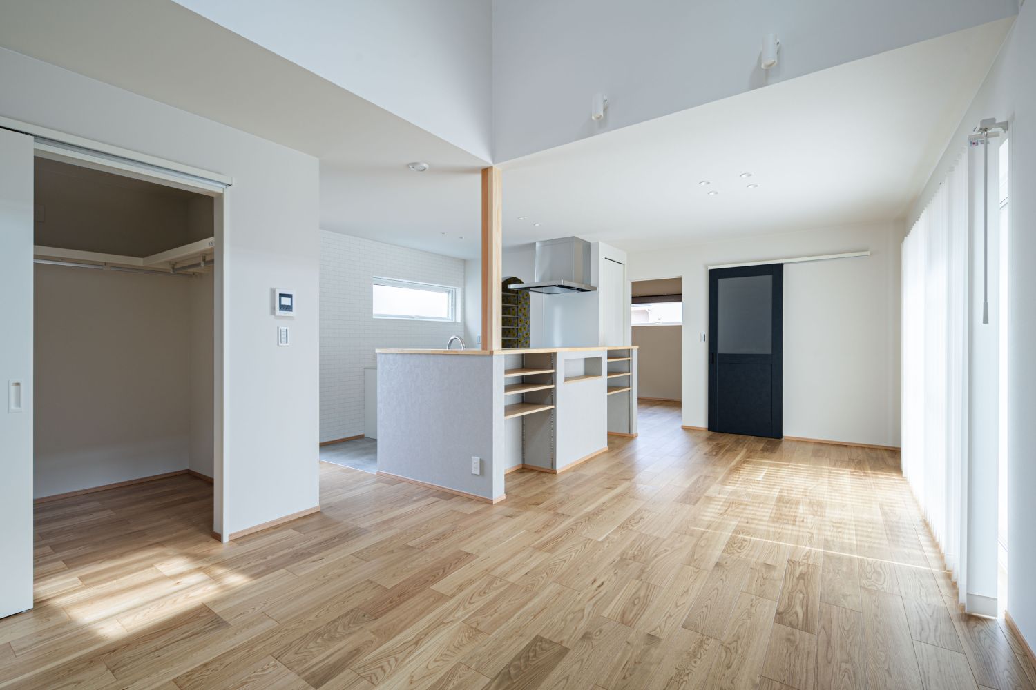 福岡県福津市で「平屋みたいに暮らせる二階建ての家」の完成見学会3月20日(金・祝)～22日(日)開催