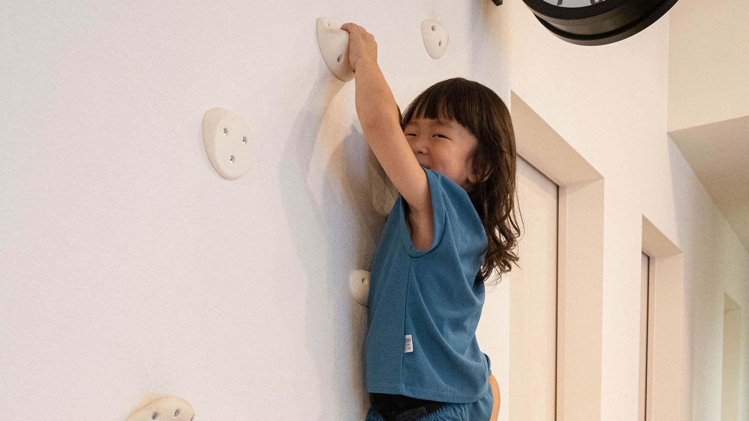 12月6日(土)～7日(日)開催！福岡県久留米市『屋内パーク』のある家の完成見学会　ボルダリングイメージ