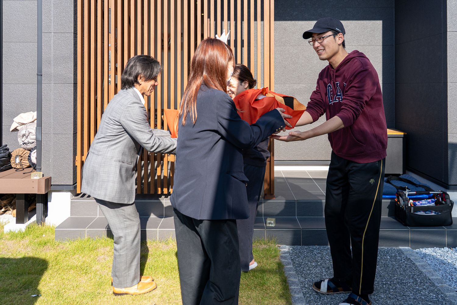 おっ!フォトコンテストの賞品贈呈