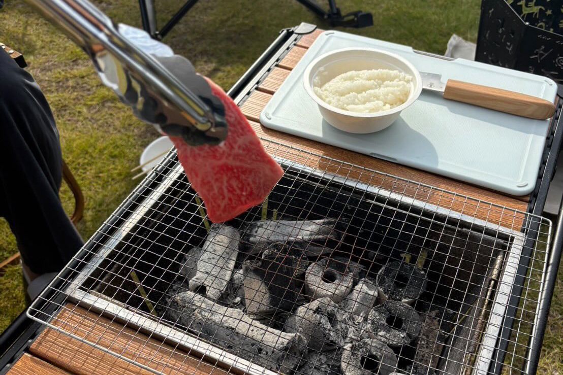 おっ!フォトコンテスト賞品贈呈その後 お肉を焼く