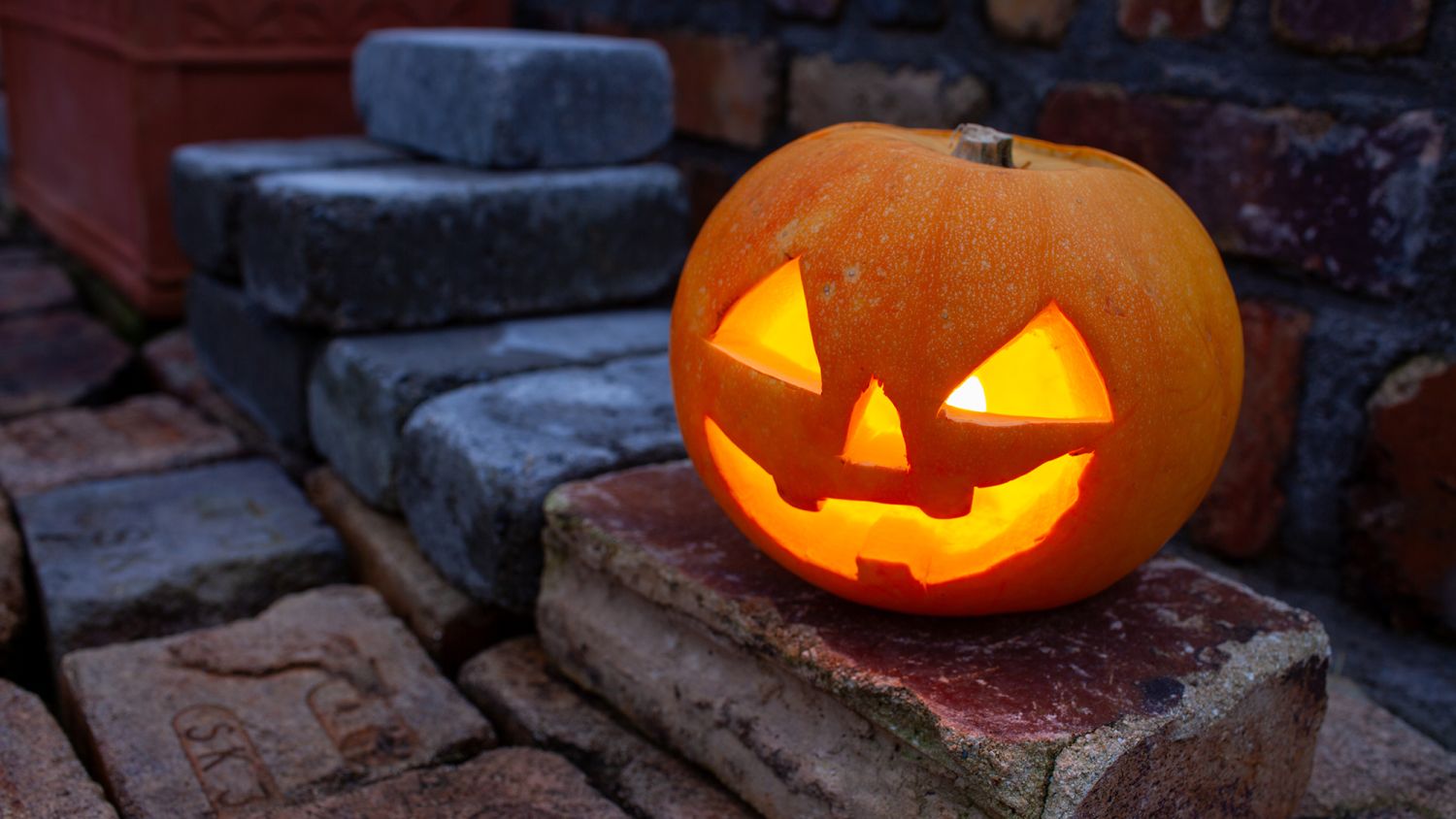 10月25日(日)に福岡市中央区大宮の福岡工務店薬院オフィスにて【ハロウィンイベント】ジャック・オ・ランタンを作ろう!を開催します。