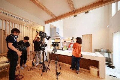 TNCテレビ西日本様に弊社モデルハウスを撮影収録スタジオとして利用されました