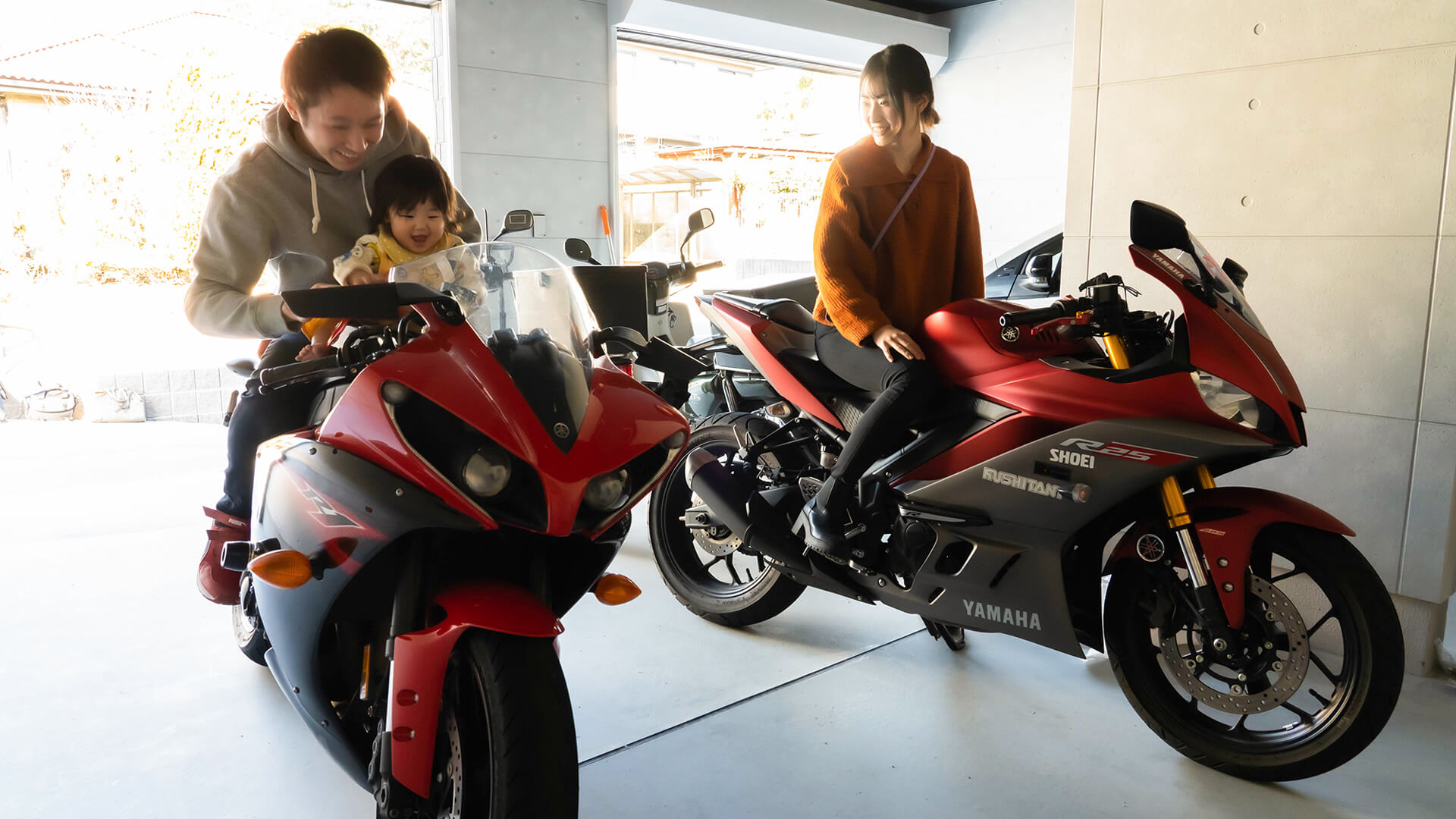 バイクや車が好きな方には黄砂でも汚れない広めのガレージがオススメです。