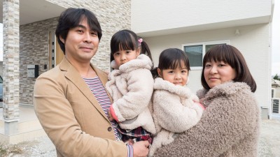家がとても暖かいですね。前住んでいた家は、部屋ごとの温度差が凄かったんですけど今は温度差がほとんどないです。